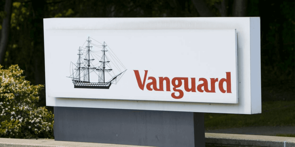 a picture of ship with vanguard text